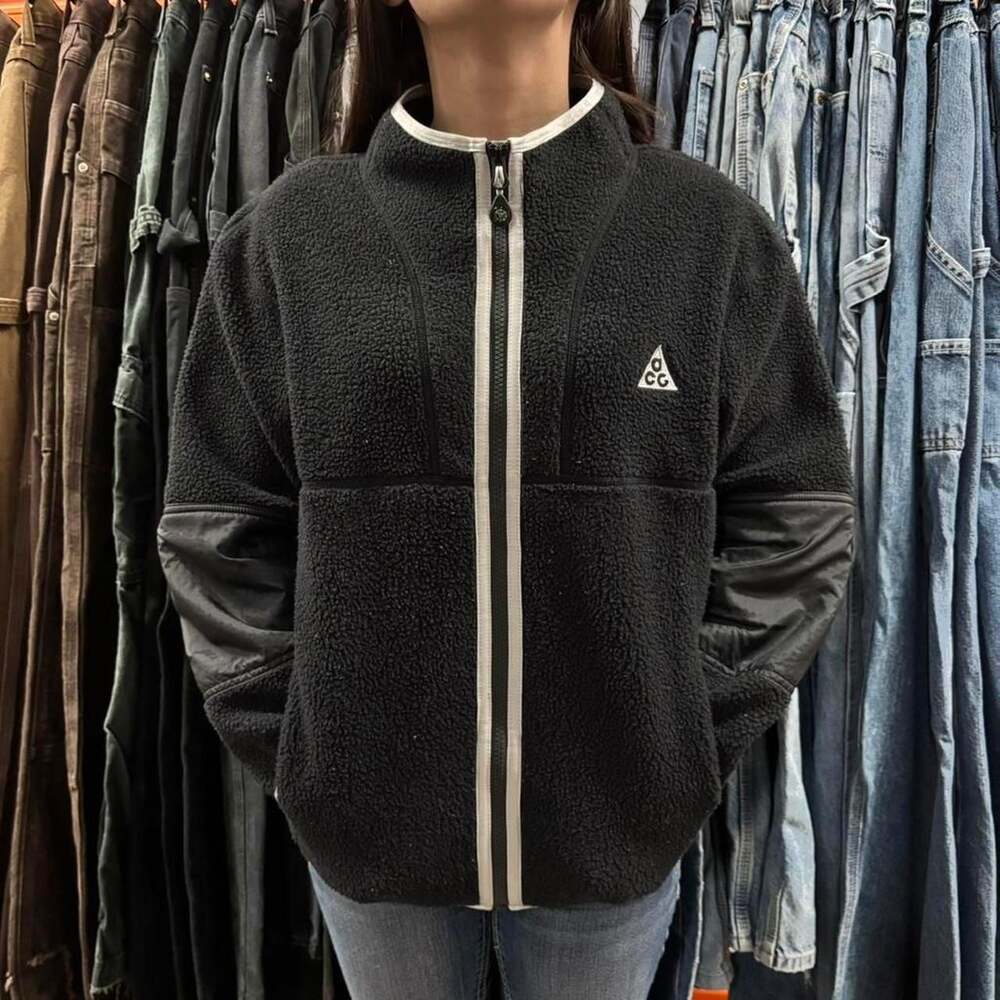 Vintage Y2K Nike ACG Black Fleece Jacket with Compass Zipper - Women's L